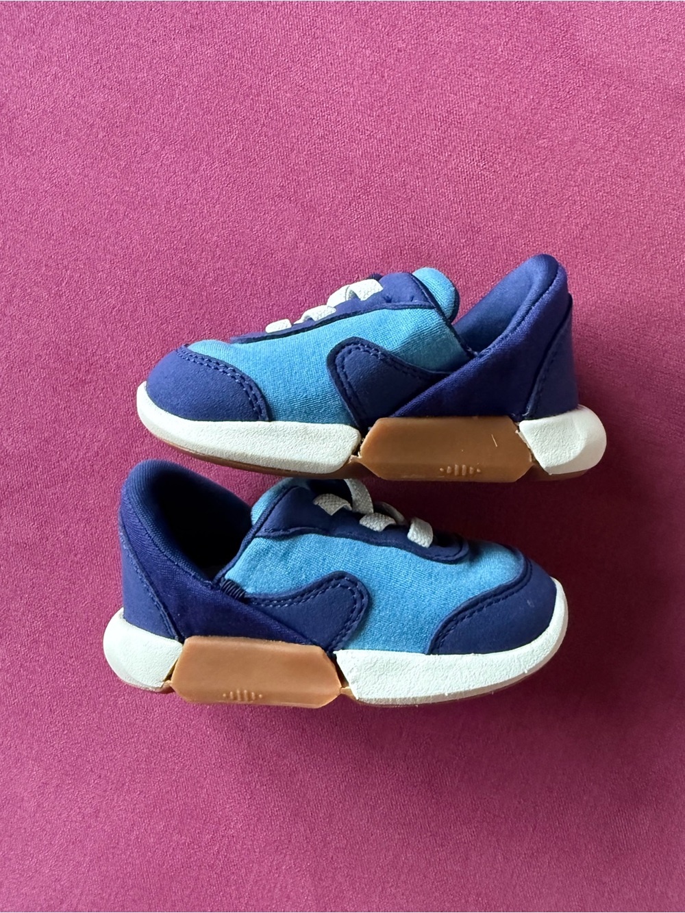 Kizik Kids Light Blue & Navy Easy-Wear Sneakers - only worn once inside